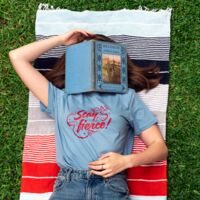 Stellareading1(Instasquare).jpg Thumbnail